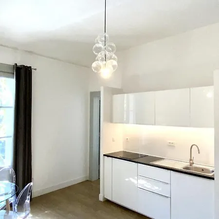 T2 Centre, Climatise Apartament *